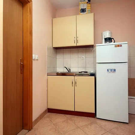 Studio 4852c Apartment Dugi Rat